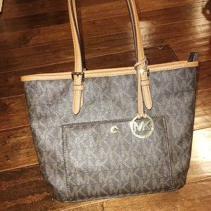 Michale Kors purse